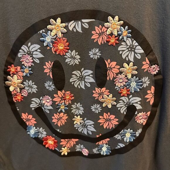 Freeze happy face floral top - Picture 3 of 6